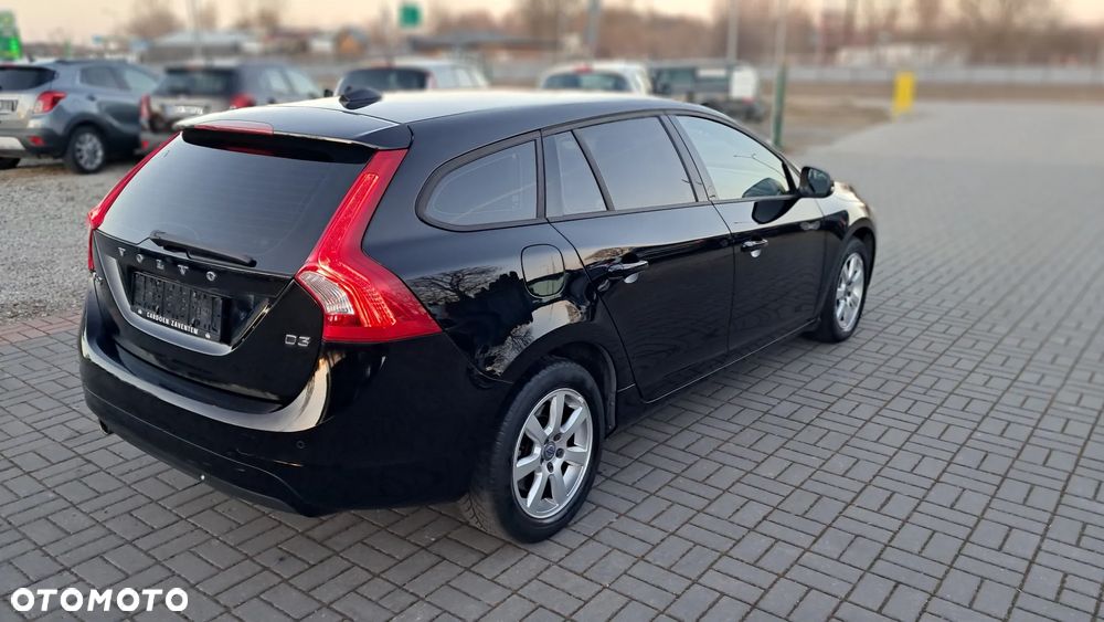 Volvo V60 D3 Base - 22