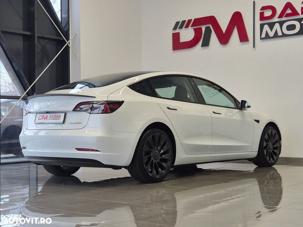 Tesla Model 3 Performance - 6