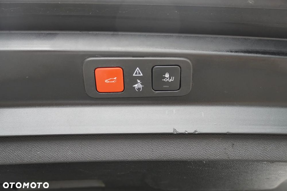 Peugeot 5008 2.0 BlueHDI GT S&S EAT8 - 11
