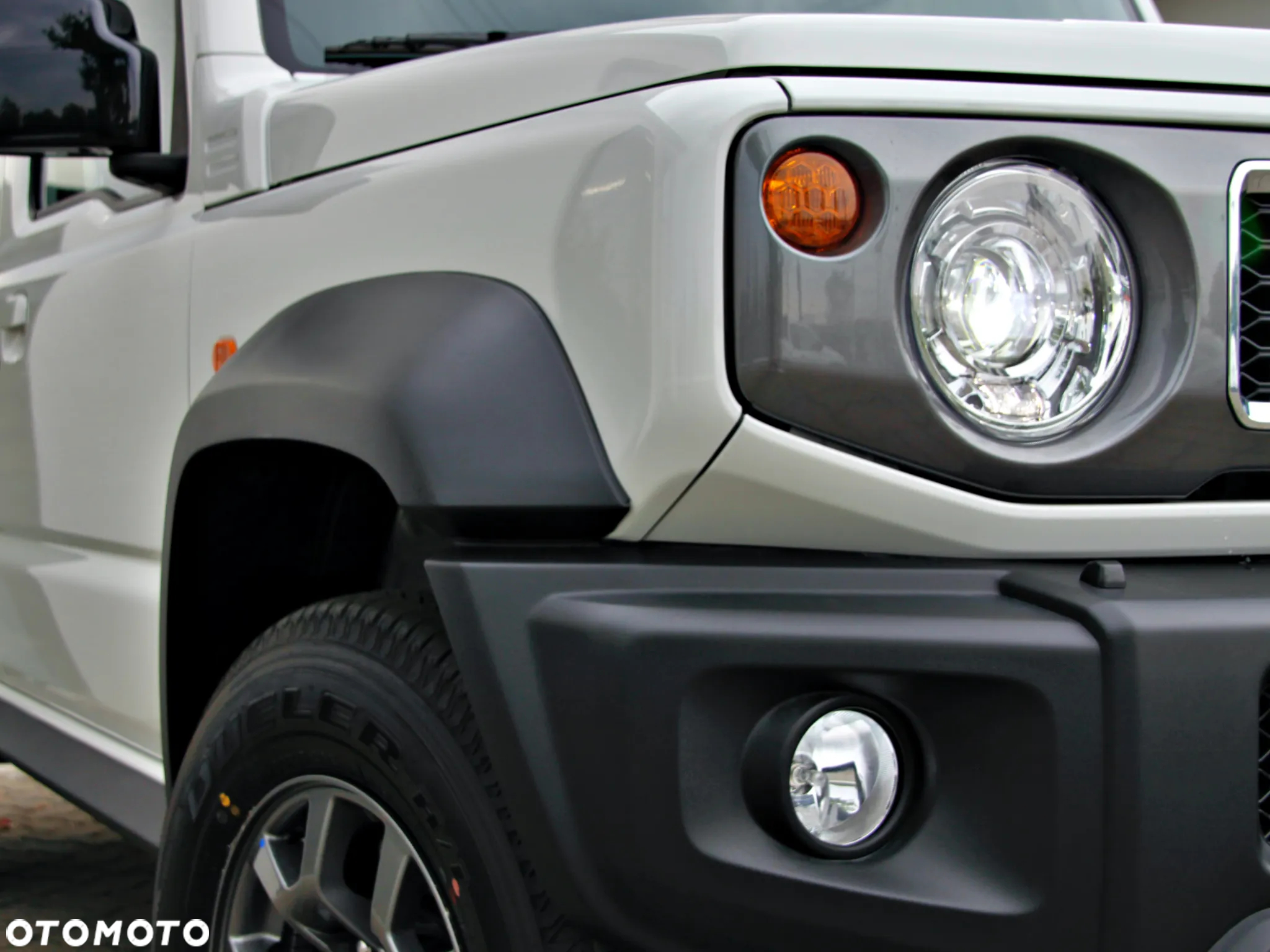 Suzuki Jimny 1.5 Premium - 6