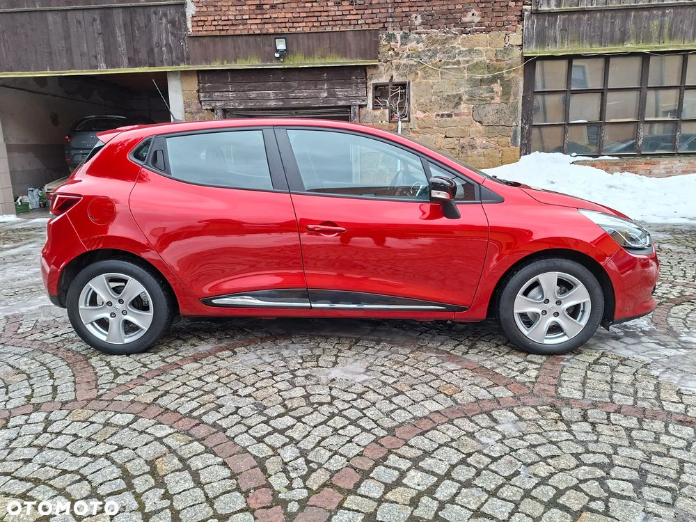 Renault Clio TCe 90 Luxe - 8