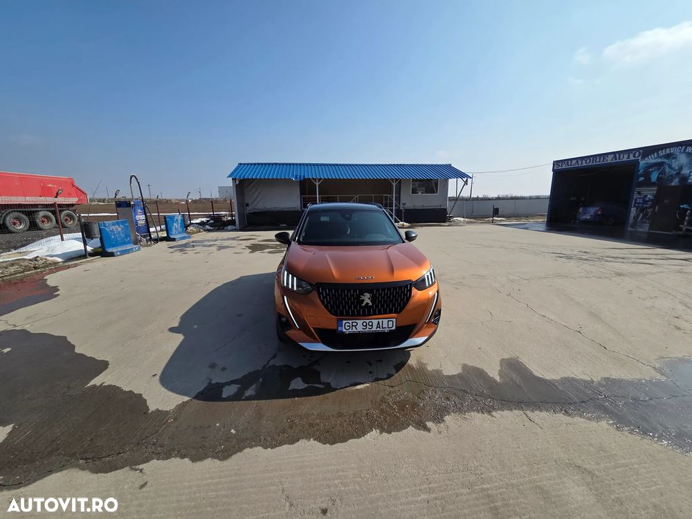 Peugeot 2008 1.5 BlueHDI 130 S&S EAT8 GT - 2