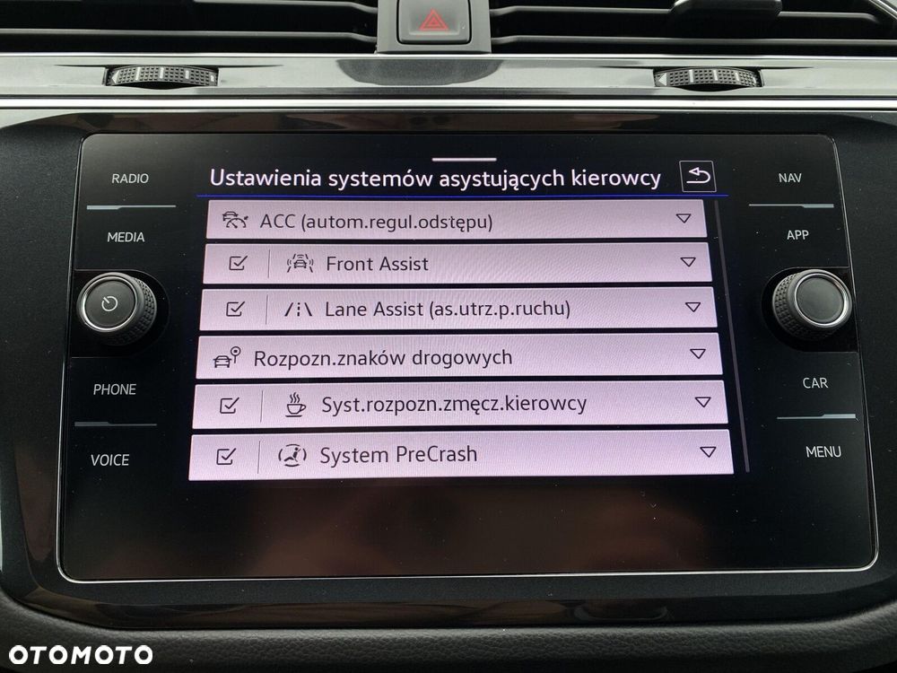 Volkswagen Tiguan 2.0 TDI SCR 4Mot R-Line DSG - 25