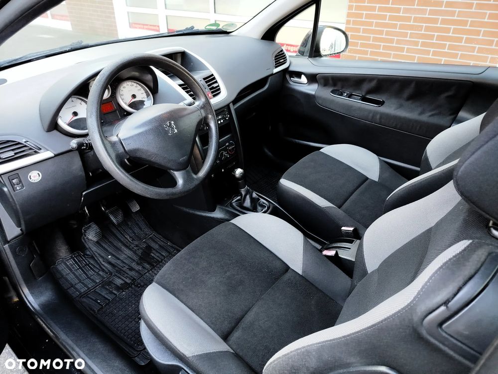 Peugeot 207 95 VTi Urban Move - 24