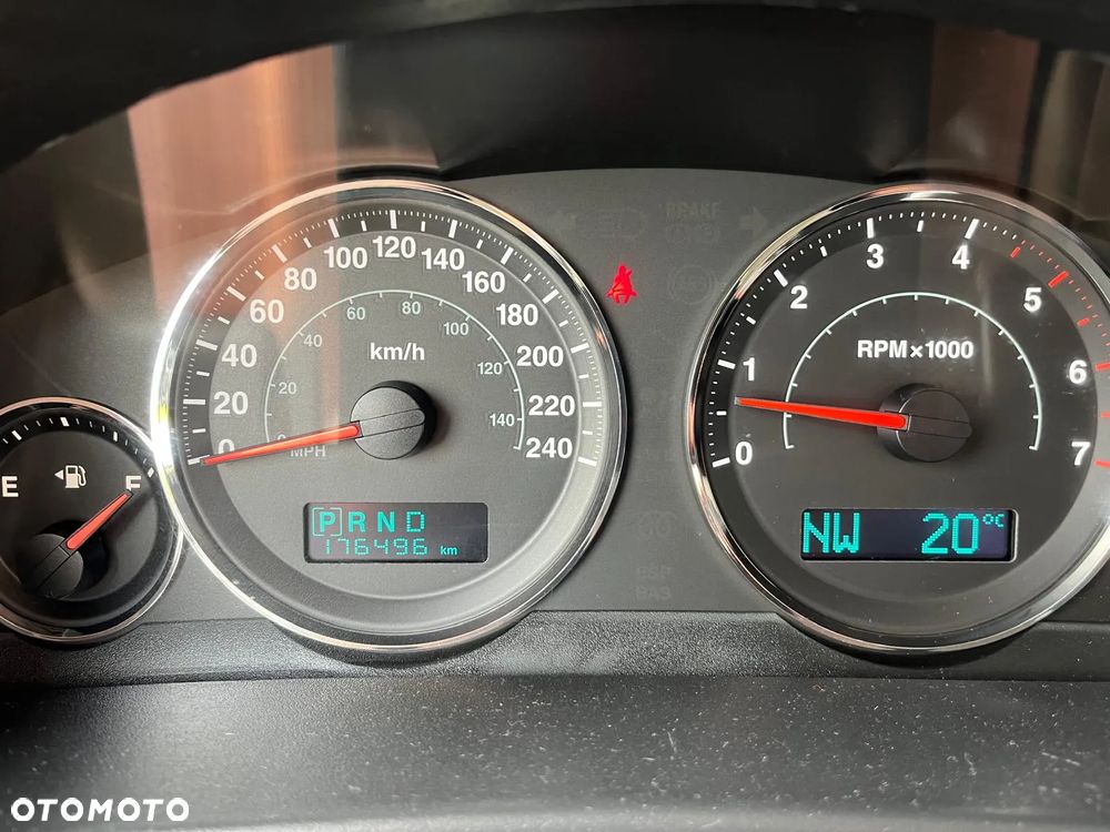 Jeep Commander 3.0 CRD DPF Automatik - 19