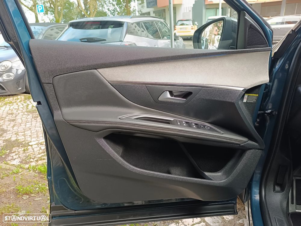 Peugeot 3008 1.2 PureTech GT EAT8 - 15