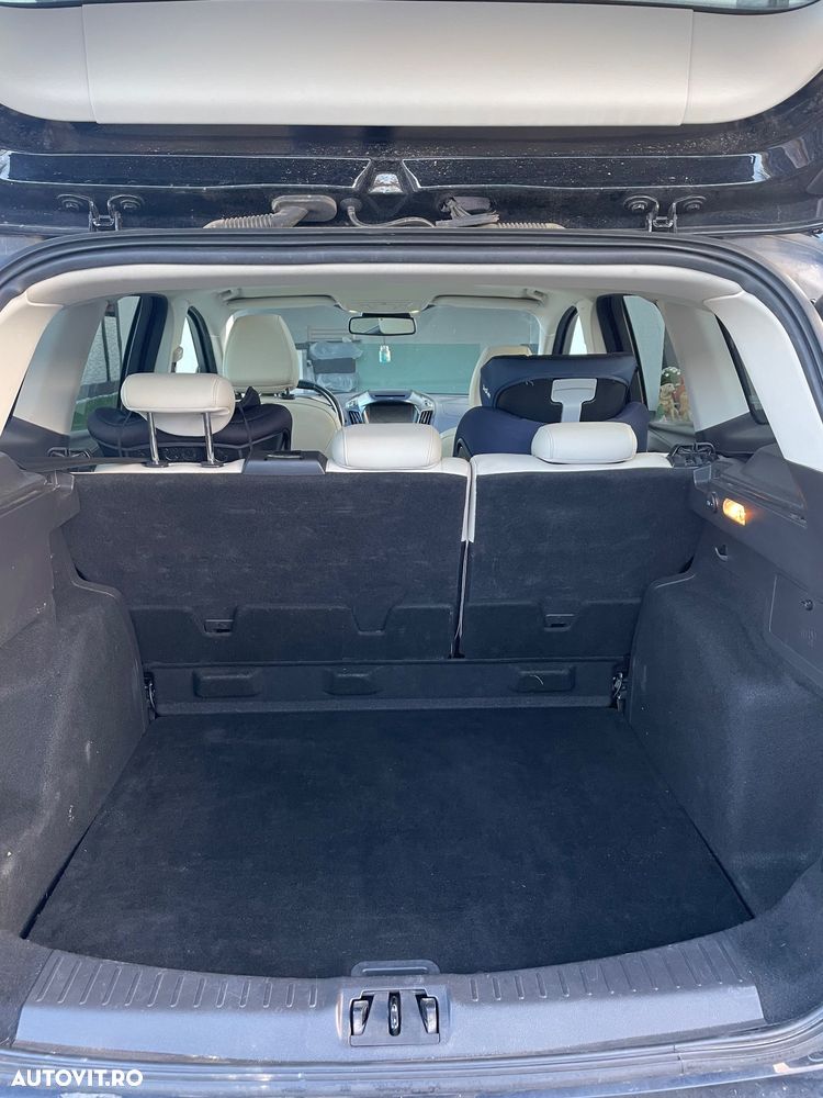 Ford Kuga - 9