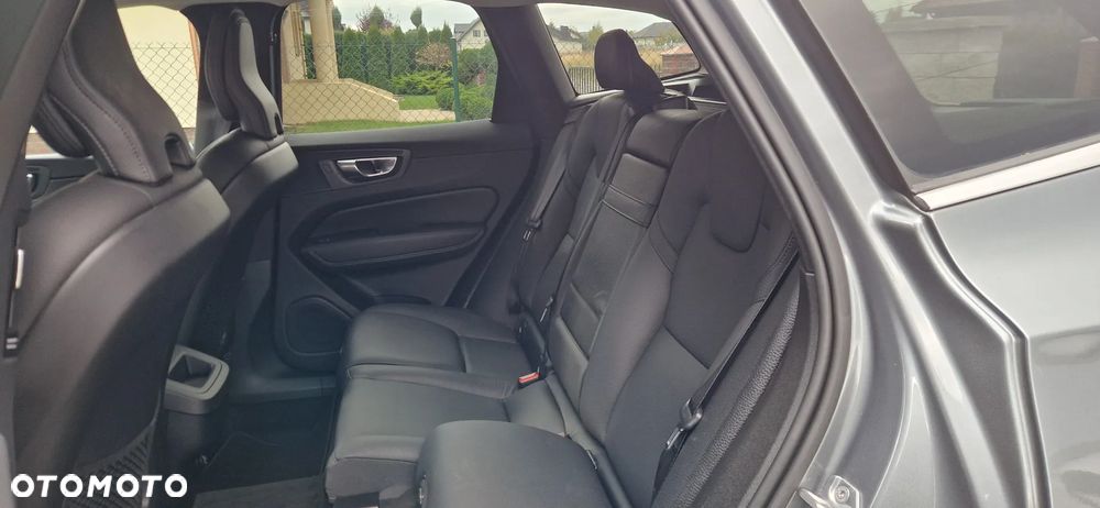 Volvo XC 60 D4 Geartronic Momentum Pro - 25