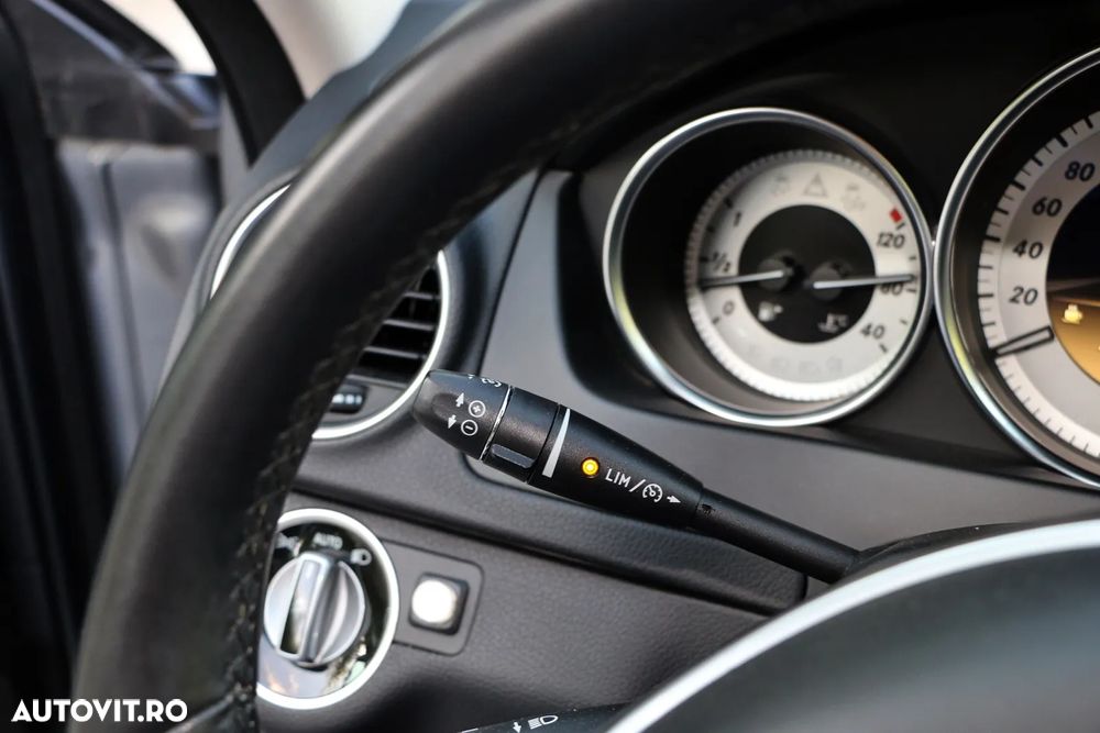 Mercedes-Benz C 220 CDI DPF Automatik Avantgarde - 33