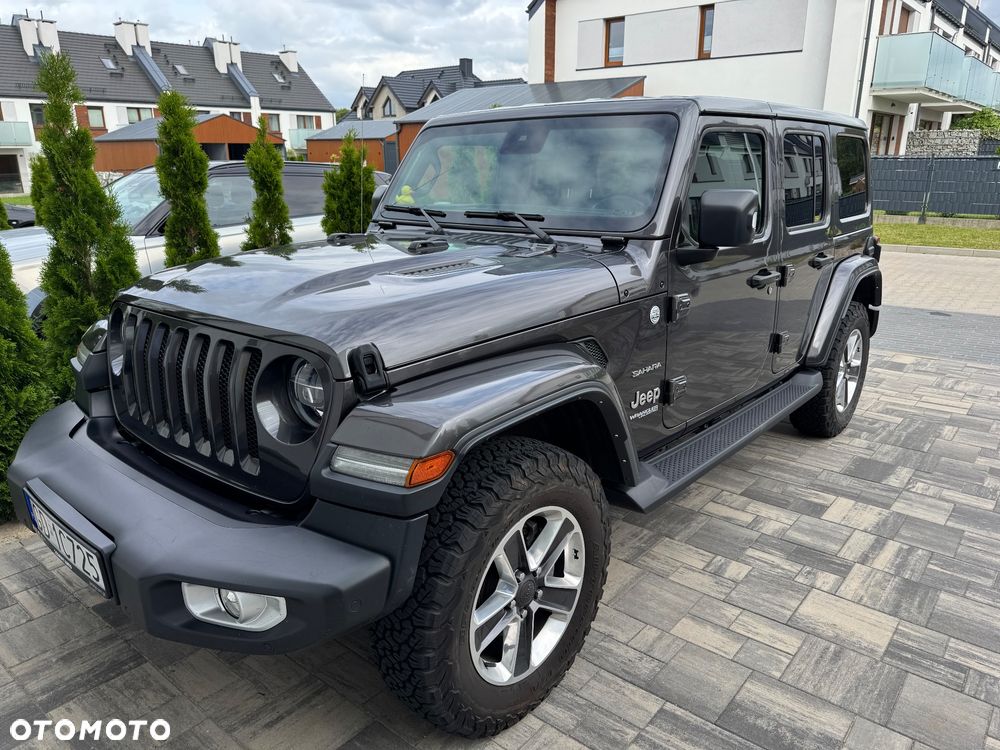 Jeep Wrangler Unlimited GME 2.0 Turbo Sahara - 1