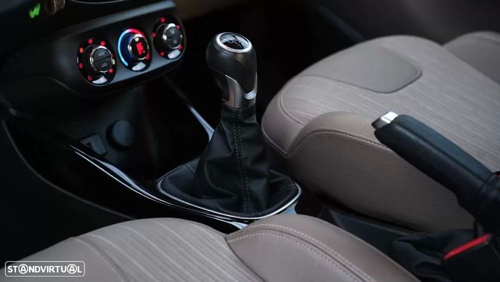 Opel Adam 1.2 Glam - 11