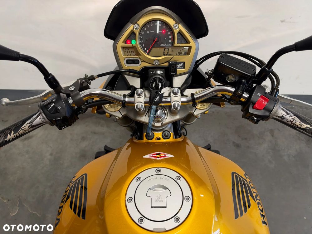 Honda Hornet - 38