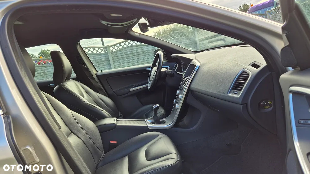 Volvo XC 60 D4 Drive-E Summum - 6