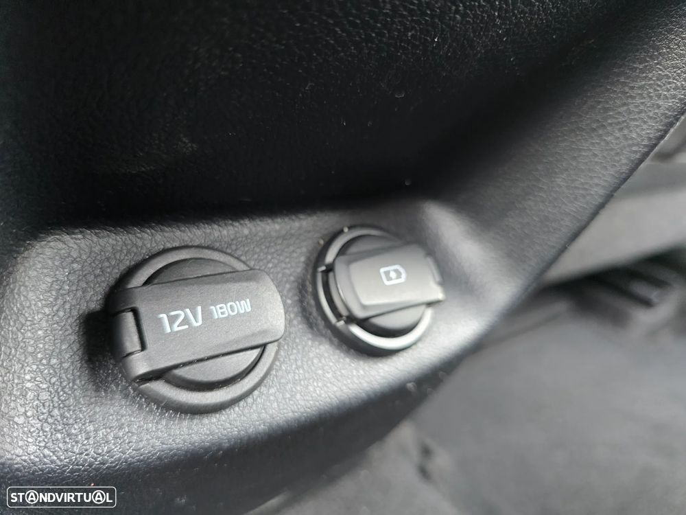 Kia Optima SW 2.0 CVVT PHEV - 26