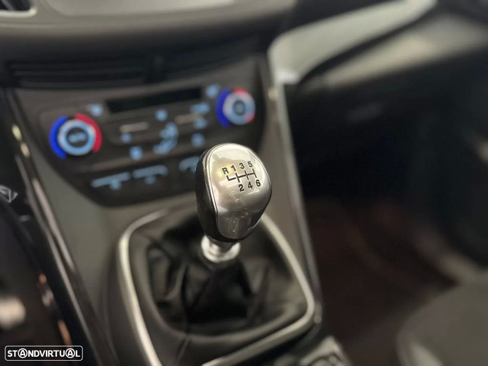 Ford Kuga 1.5 TDCi ST-Line Limited Edition - 42