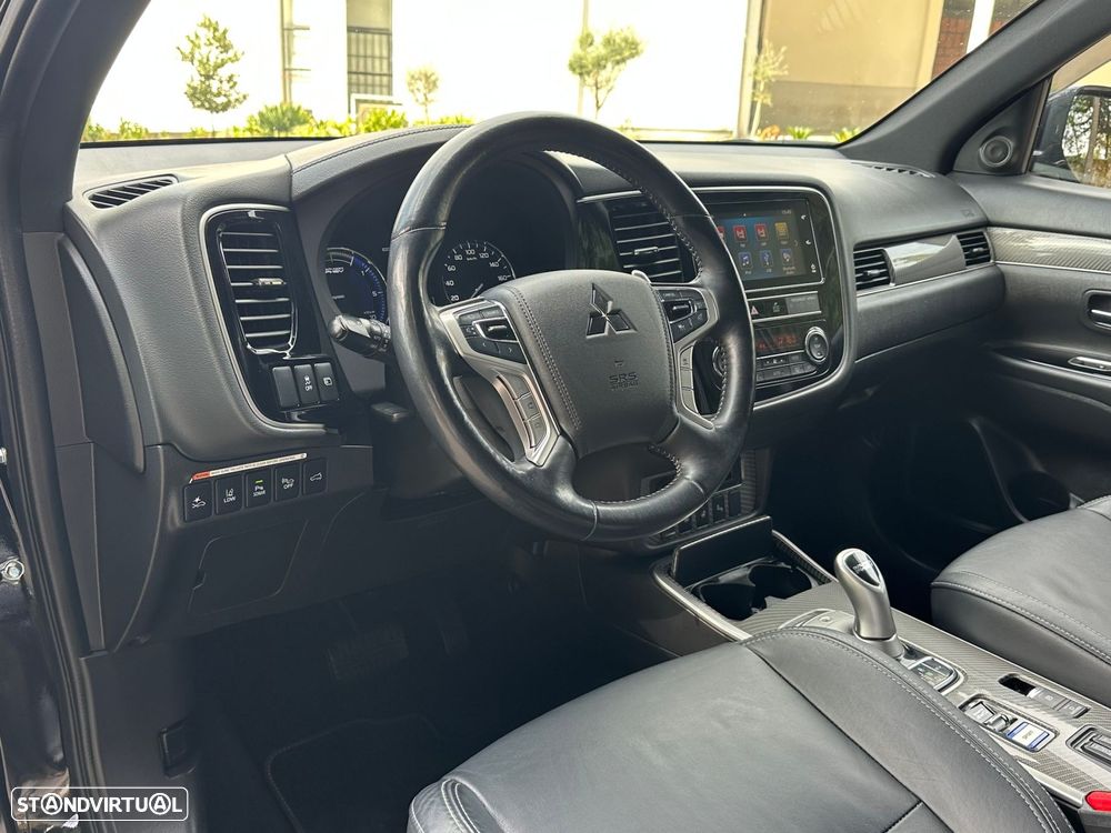 Mitsubishi Outlander 2.0 PHEV Intense - 4