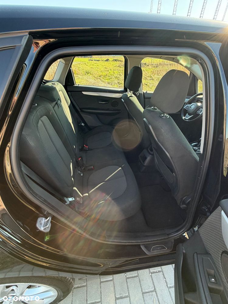 BMW Seria 2 218i Advantage - 14