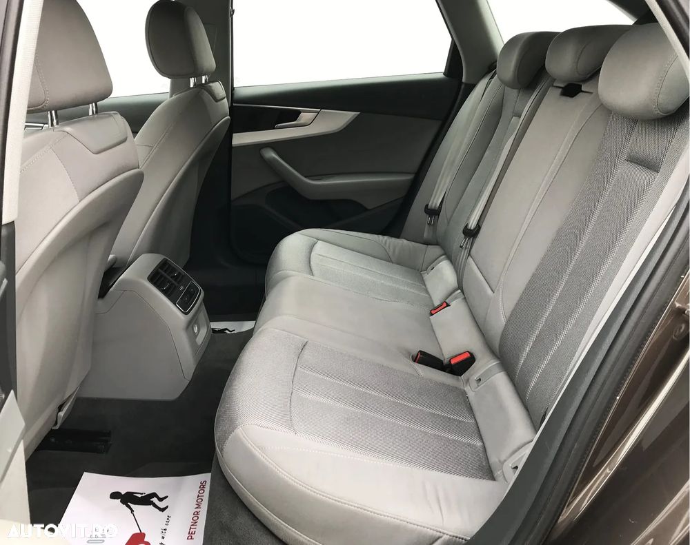 Audi A4 2.0 TDI DPF clean multitronic Attraction - 14