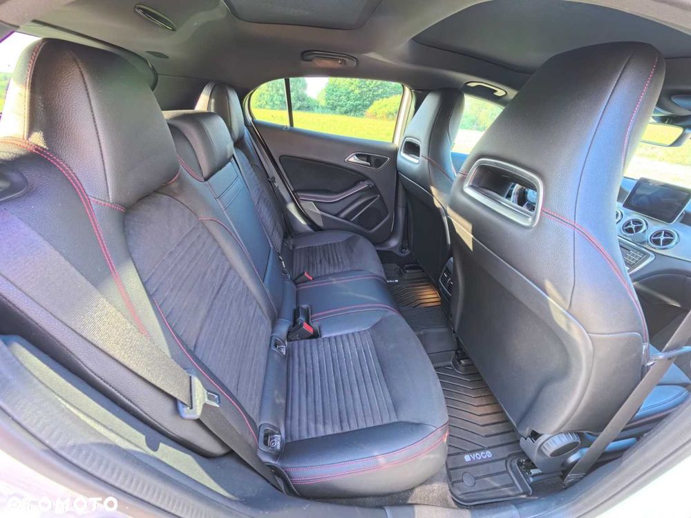 Mercedes-Benz GLA - 6