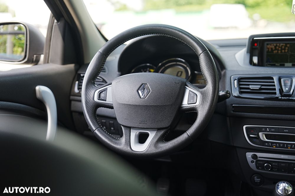 Renault Megane ENERGY TCe 130 Start & Stop Bose Edition - 12