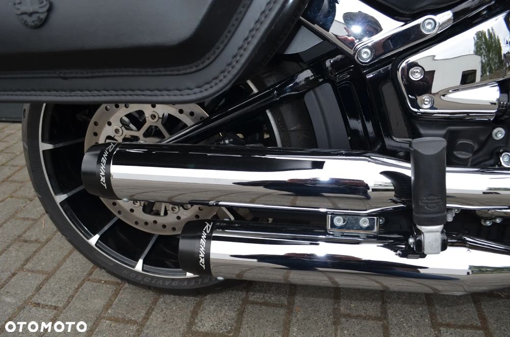 Harley-Davidson FXSB Breakout - 12