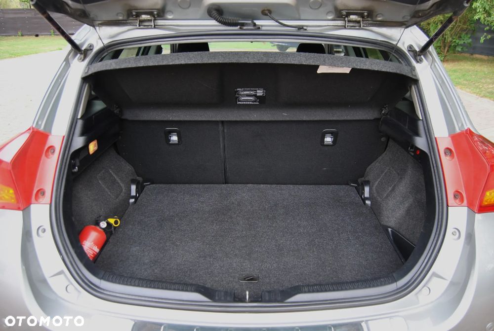 Toyota Auris 2.0 D-4D Comfort - 13