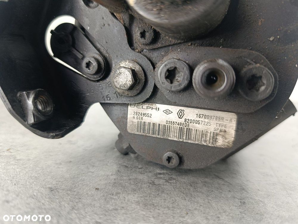 POMPA WTRYSKOWA RENAULT CLIO III FL  8200057225  167009788R-A 28249552 - 3