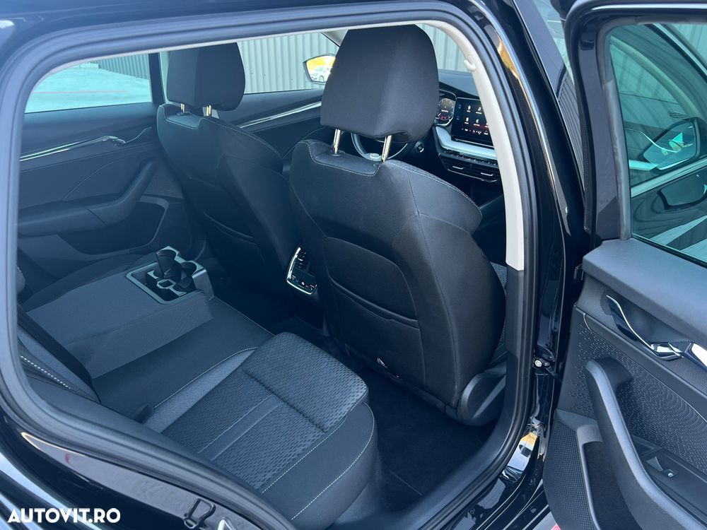 Skoda Octavia Combi 2.0 TDI DSG Exclusive - 7