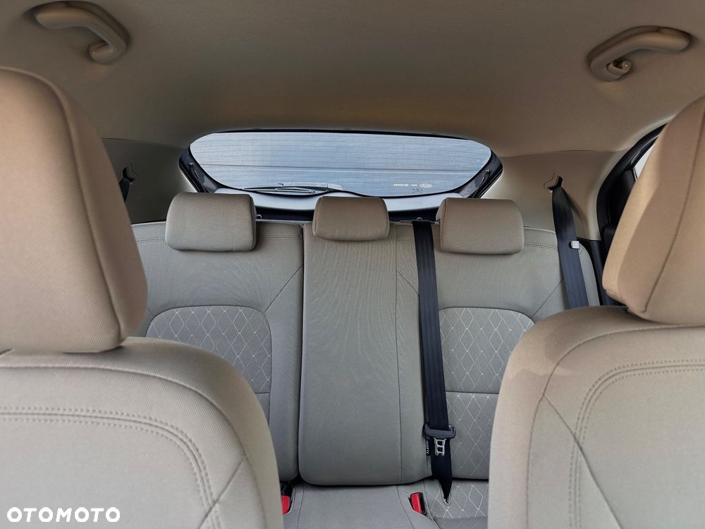 Kia Rio 1.2 M - 7