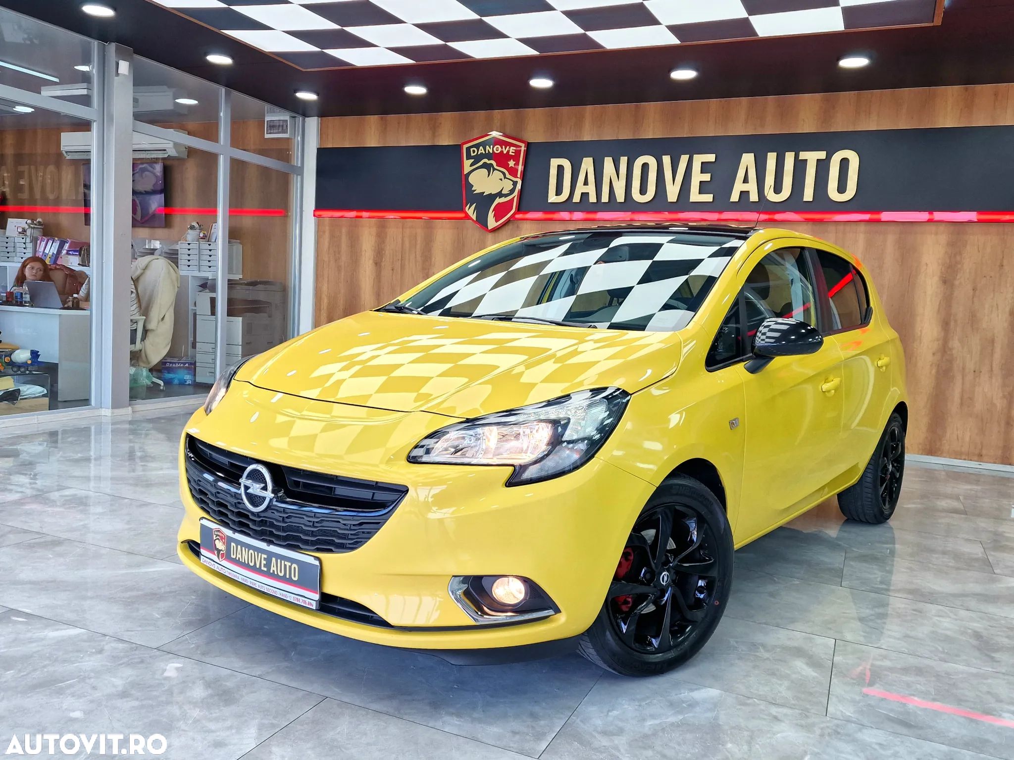 Opel Corsa 1.4 Color Edition - 1