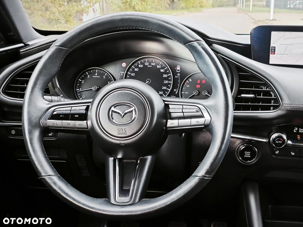 Mazda 3 2.0 mHEV Hikari - 25