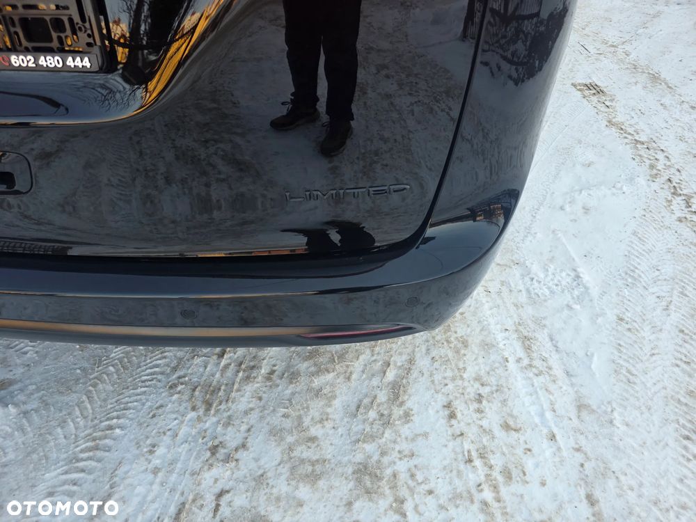 Chrysler Pacifica - 7