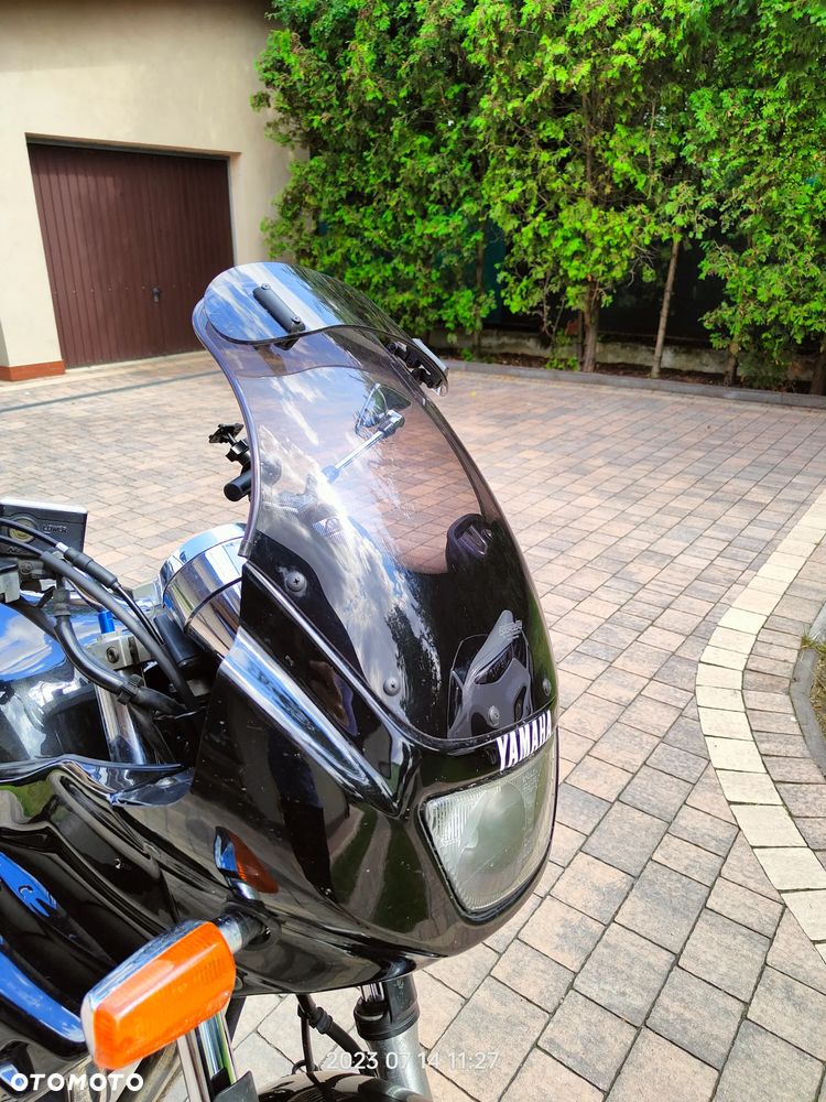 Yamaha XJR - 3