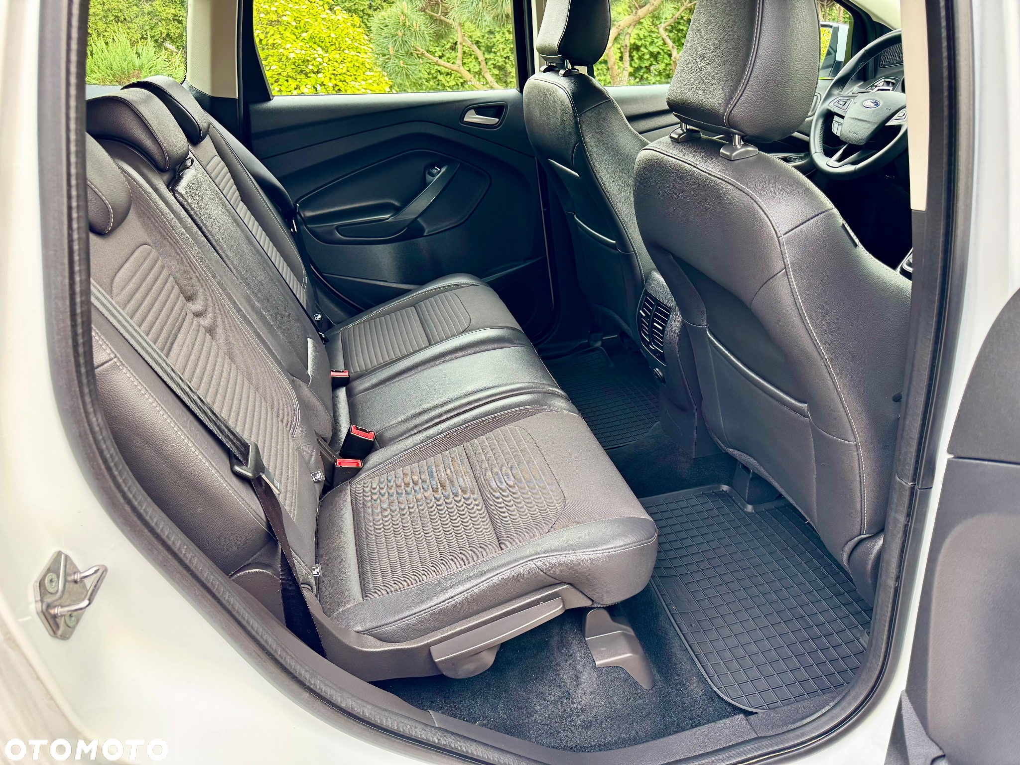 Ford Kuga 1.5 EcoBoost 2x4 Individual - 24