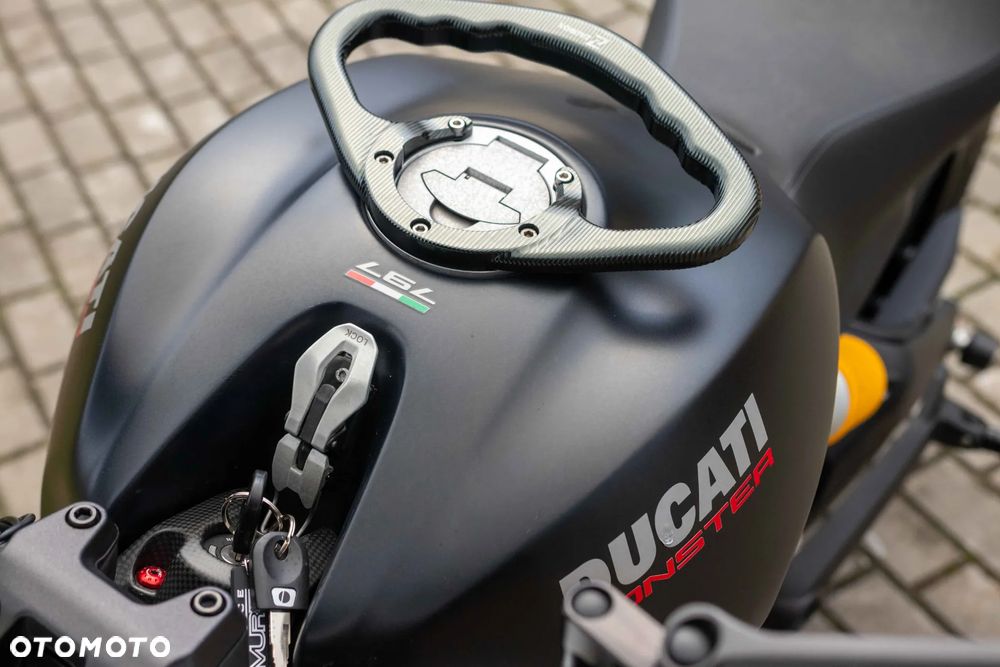Ducati Monster - 35