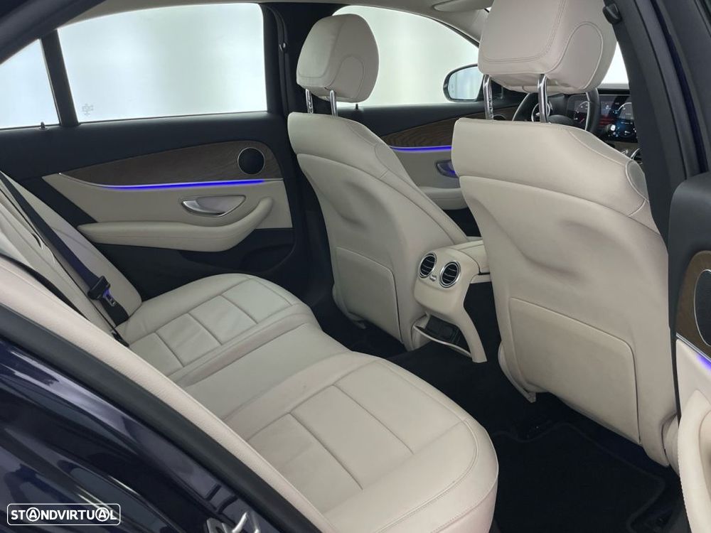 Mercedes-Benz E 300 de AMG Line - 29