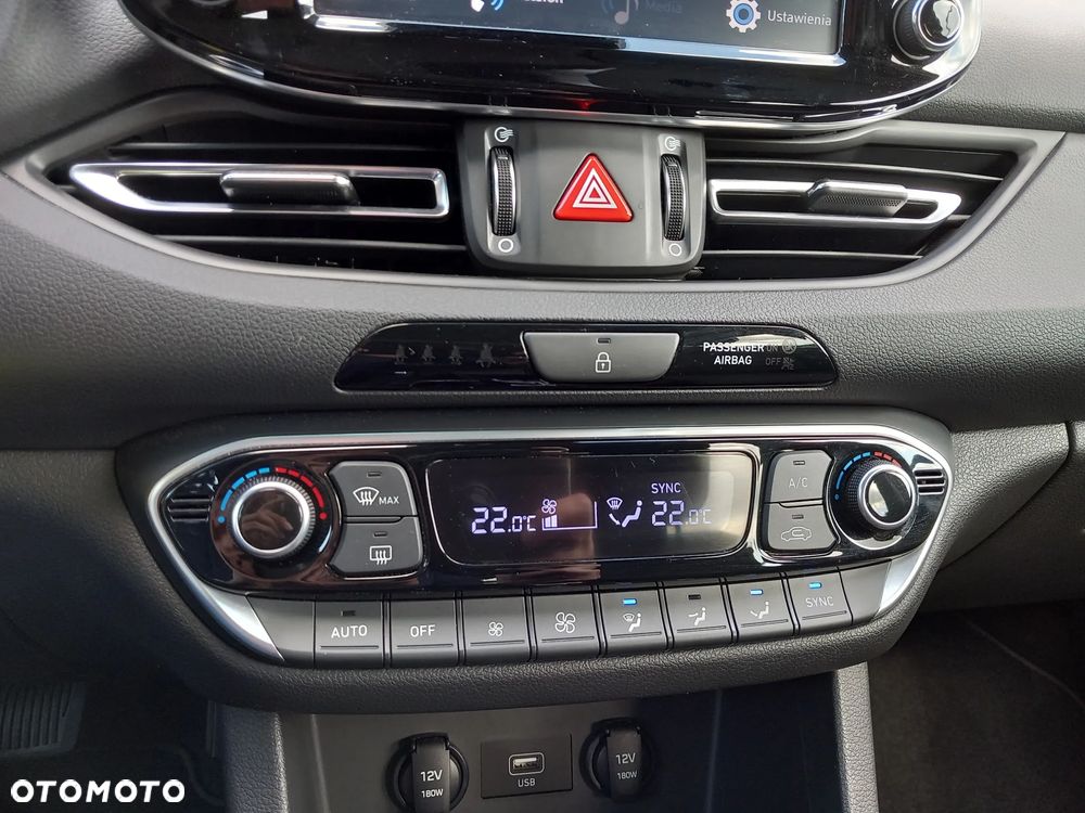 Hyundai i30 1.5 T-GDI 48V Smart DCT - 18