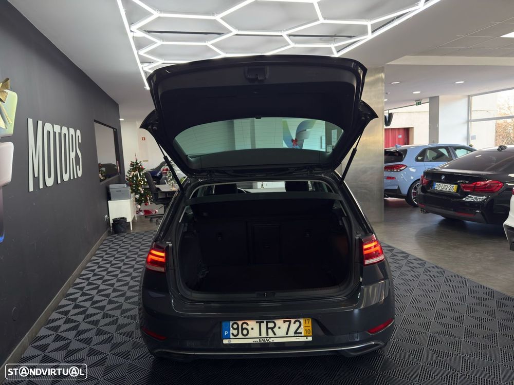 VW Golf 1.6 TDI Confortline DSG - 15