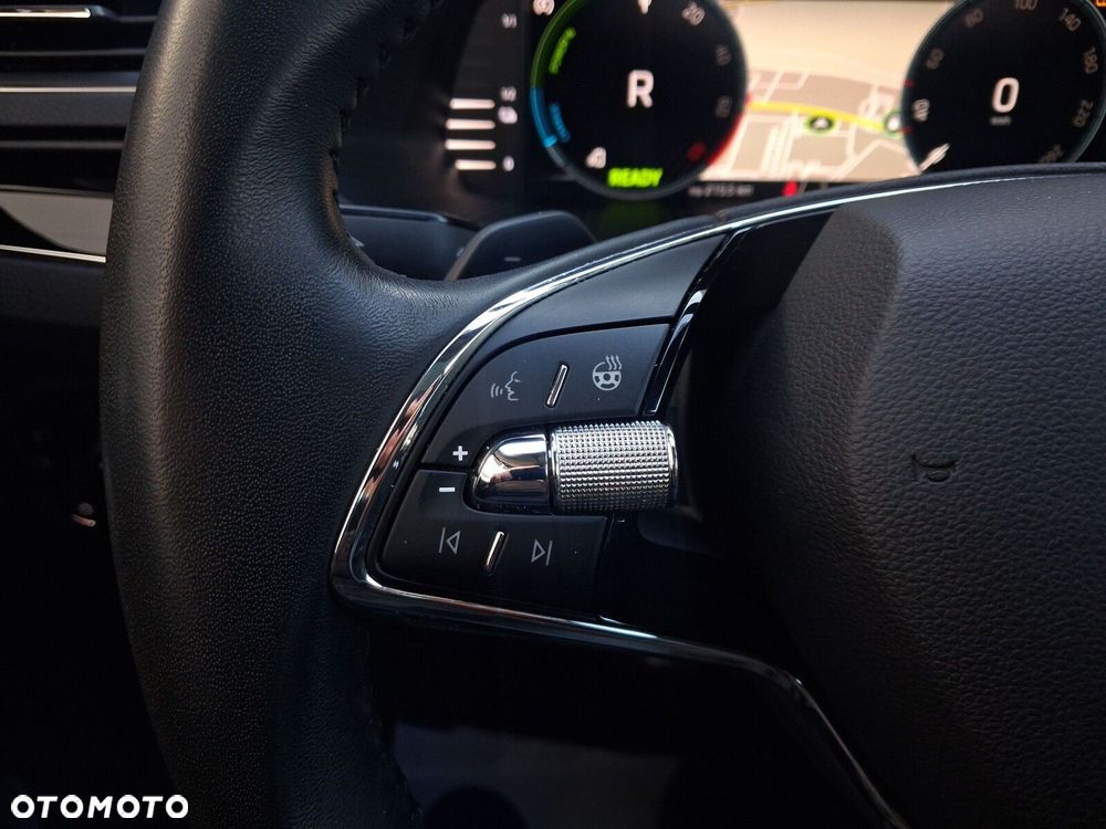 Skoda Superb 1.4 TSI Plug-In Hybrid L&K DSG - 19