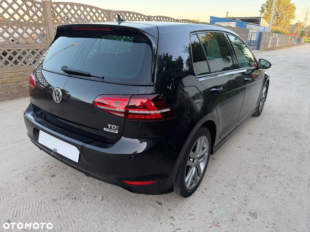 Volkswagen Golf - 11