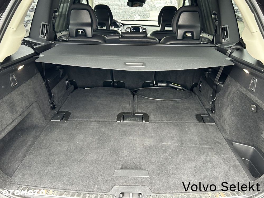 Volvo XC 90 - 30
