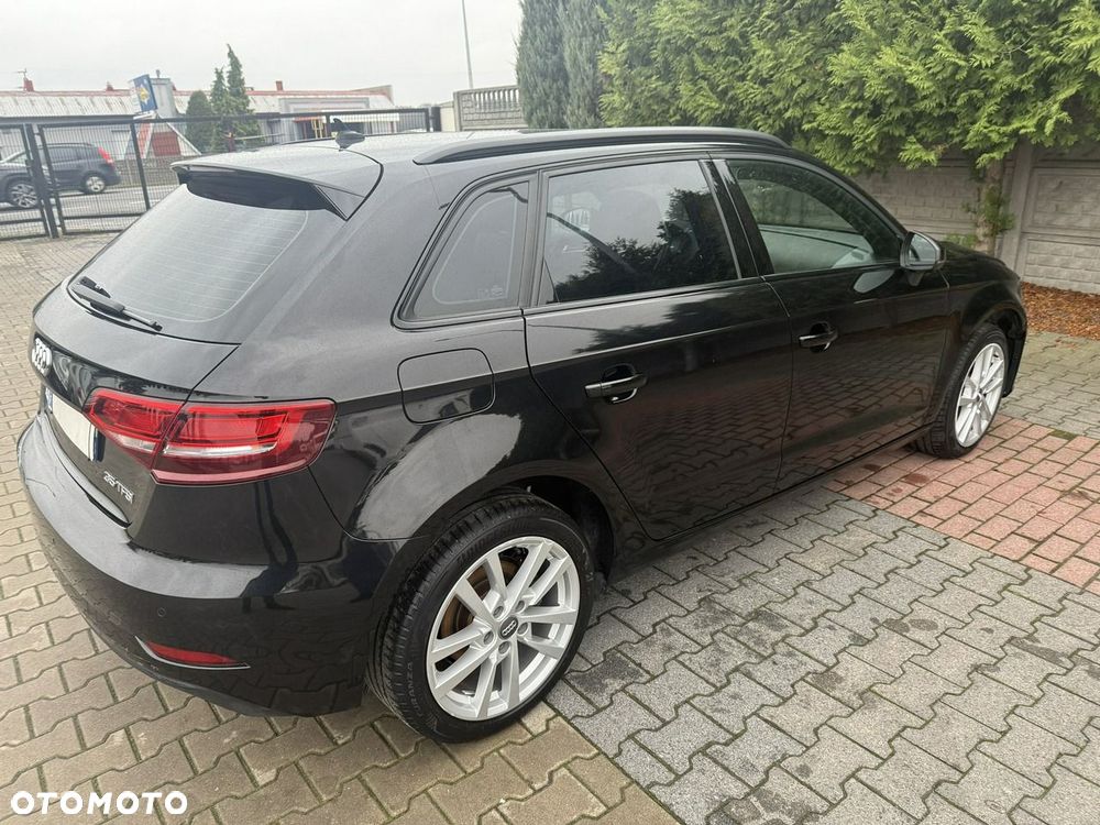 Audi A3 Sportback - 2