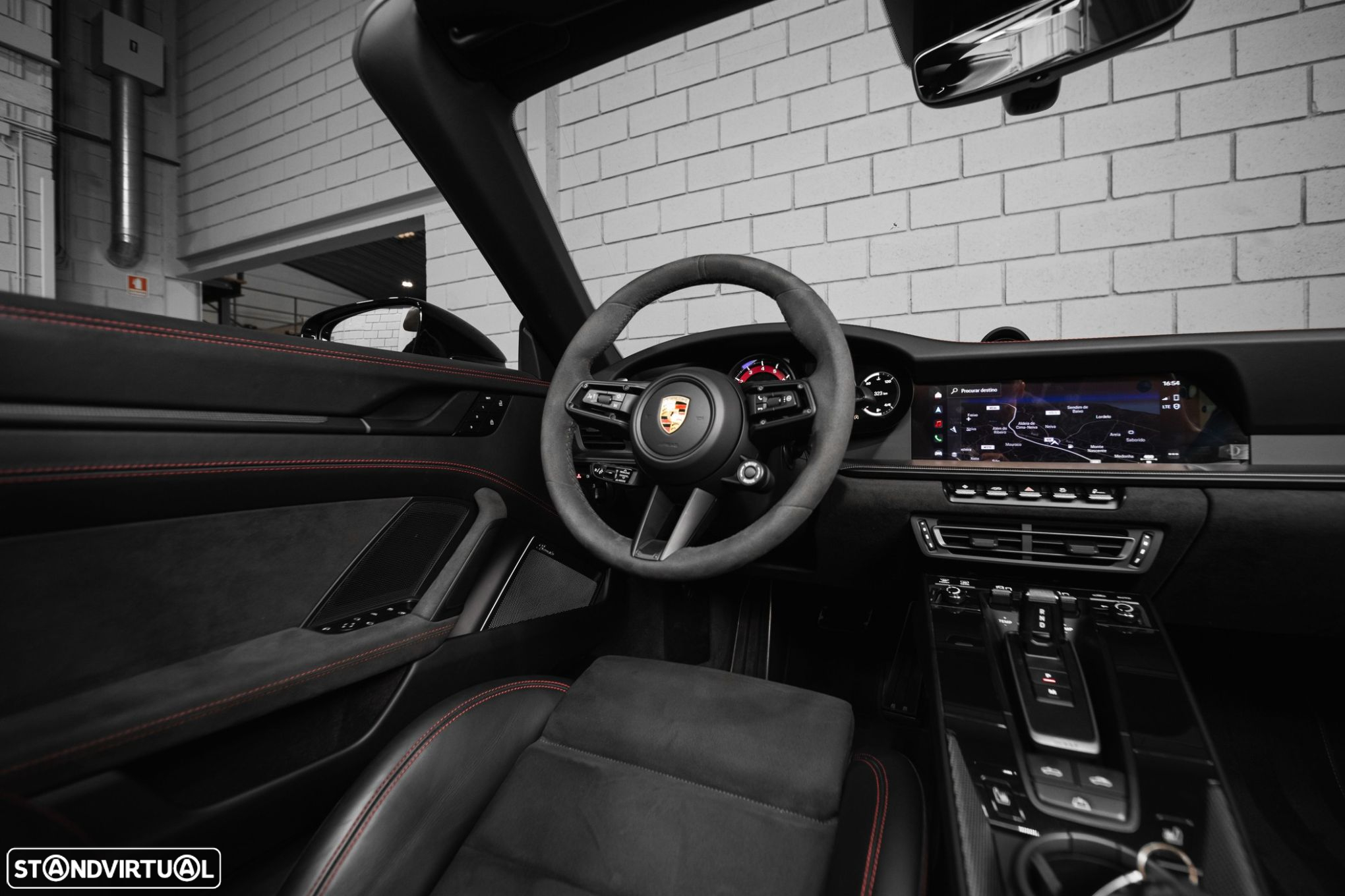 Porsche 911 (992) Carrera 4 GTS PDK - 28