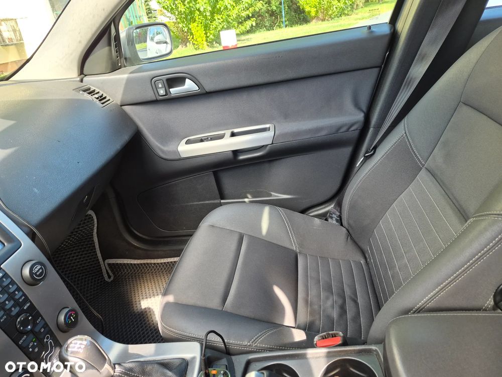 Volvo V50 1.6D - 11