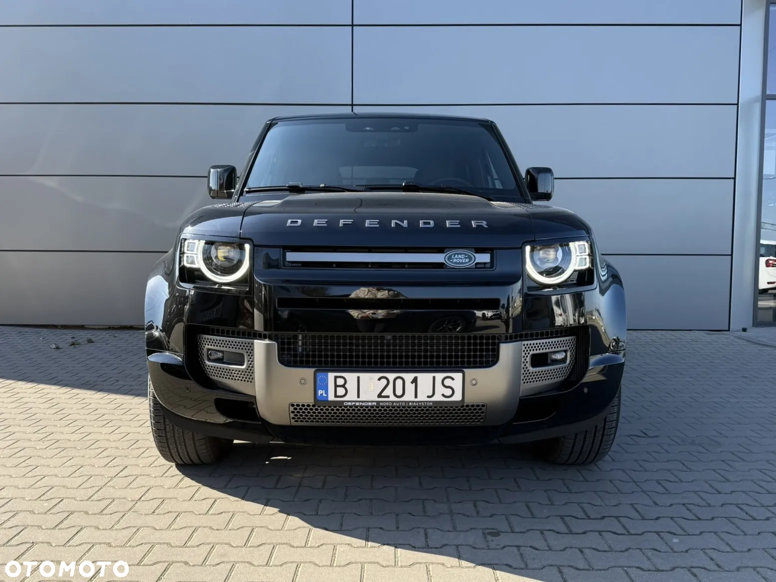 Land Rover Defender 110 2.0 D240 HSE