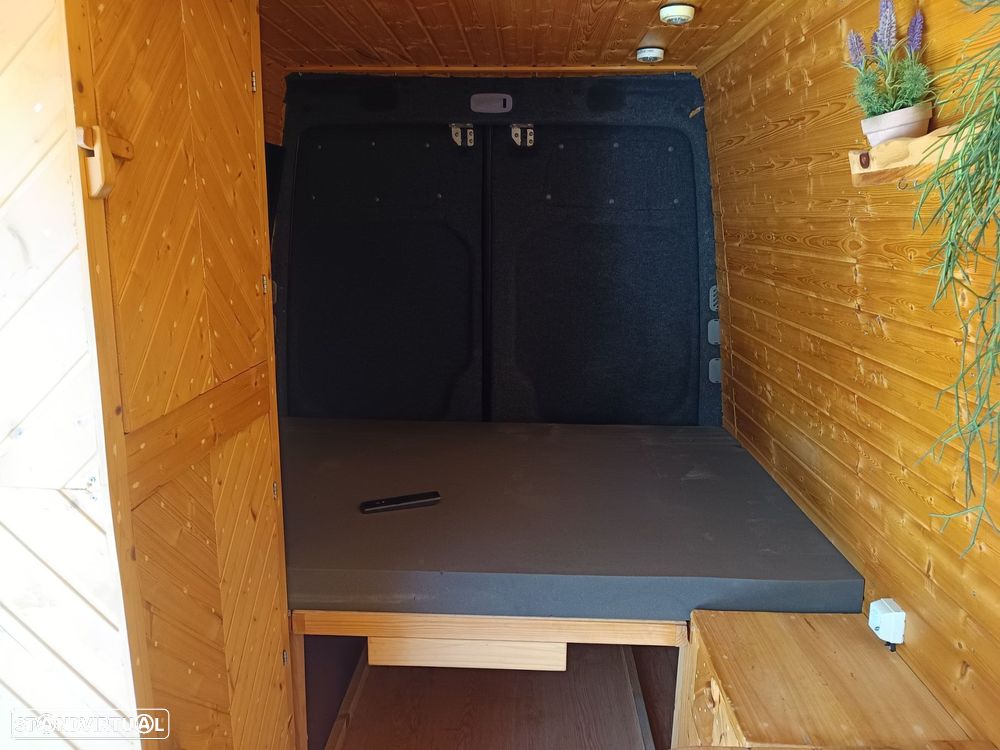VW Crafter 35 2.0 TDi 136 Longo Tecto Alto BlueMotion - 16