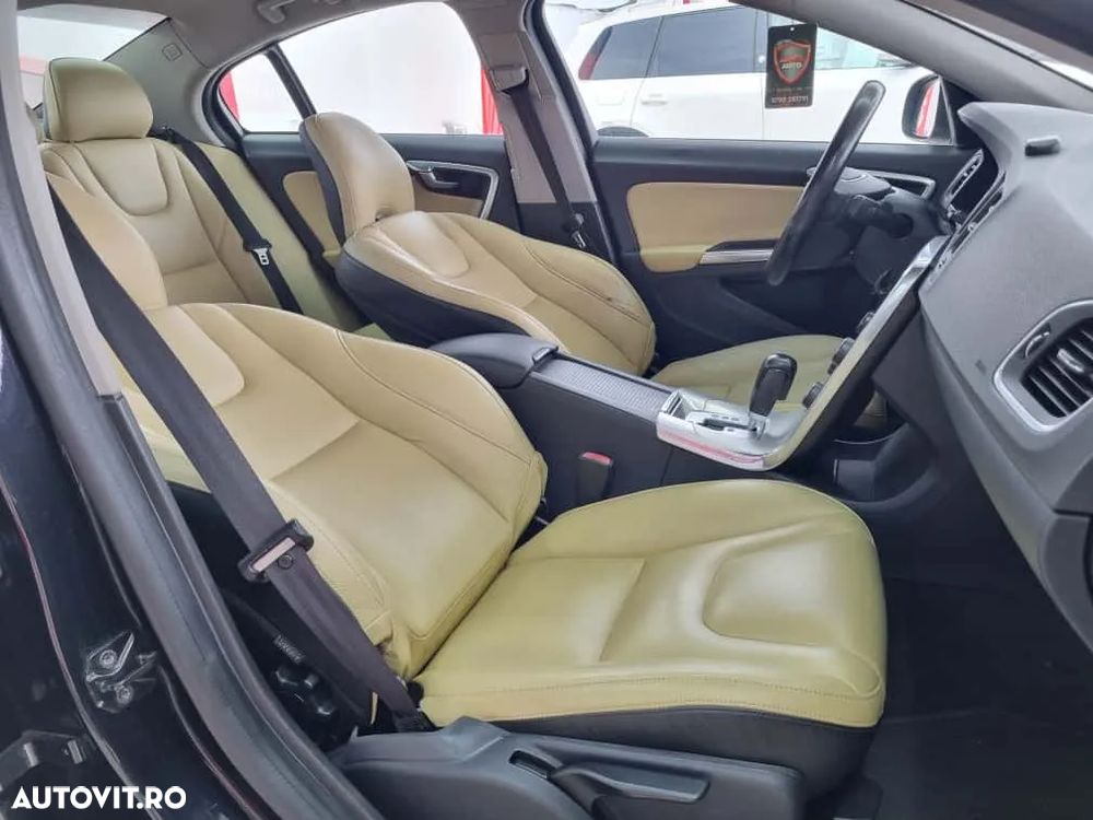 Volvo S60 - 17
