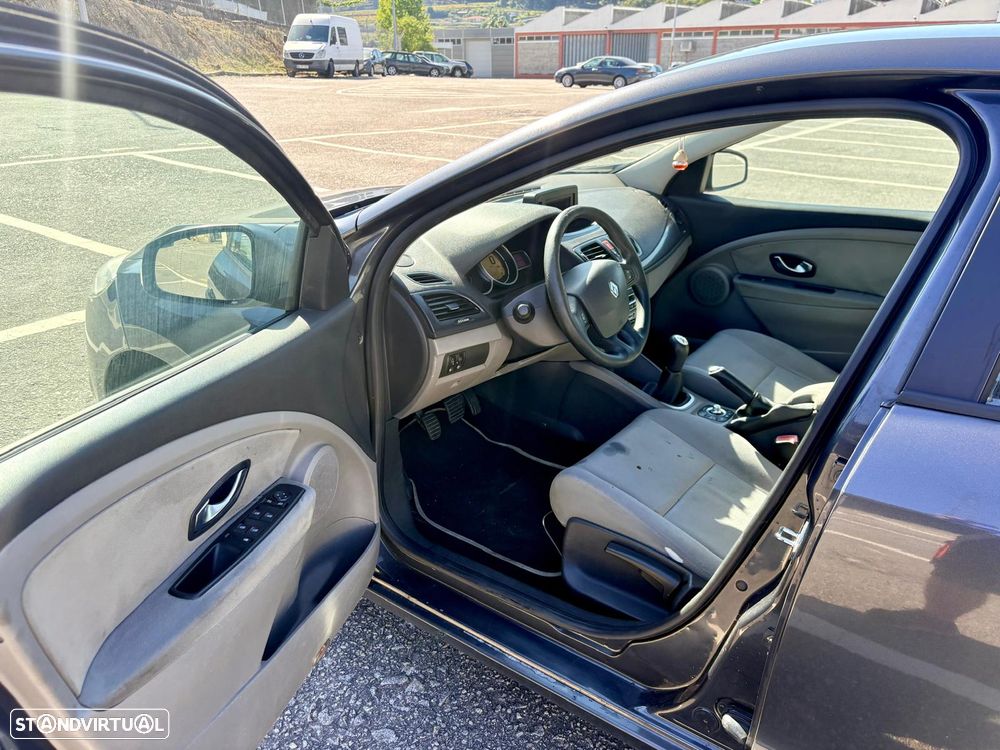 Renault Mégane Sport Tourer 1.5 dCi Dynamique S - 9