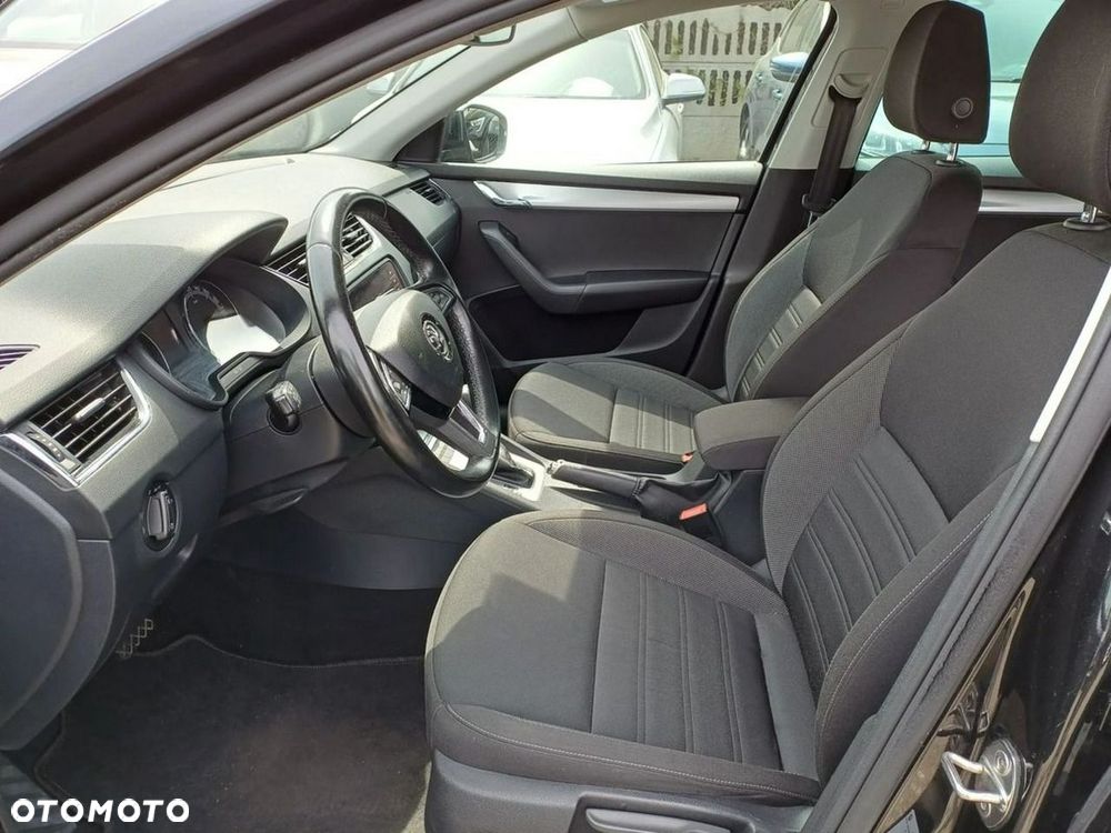 Skoda Octavia 1.6 TDI DSG Clever - 16