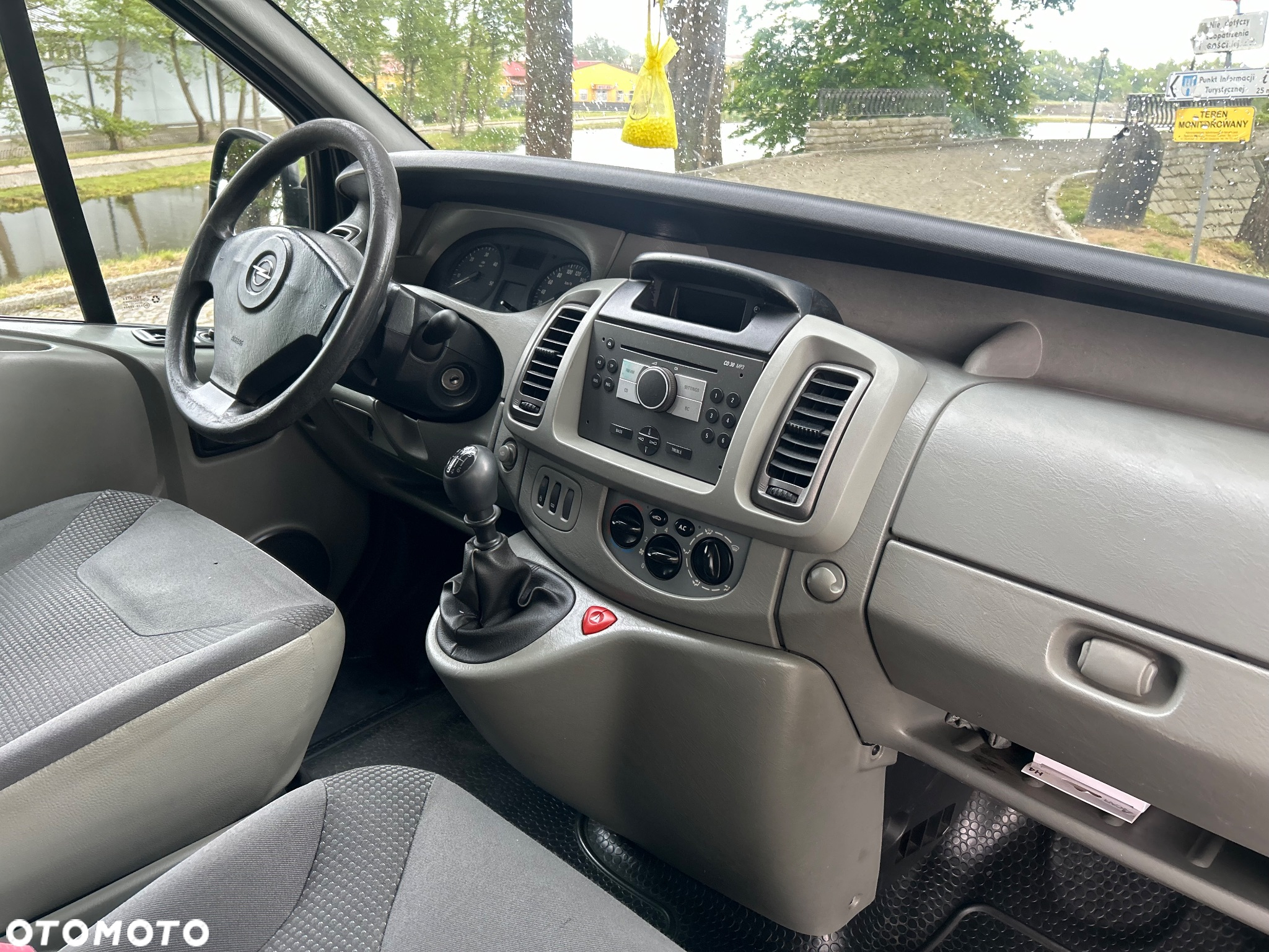 Opel Vivaro - 19
